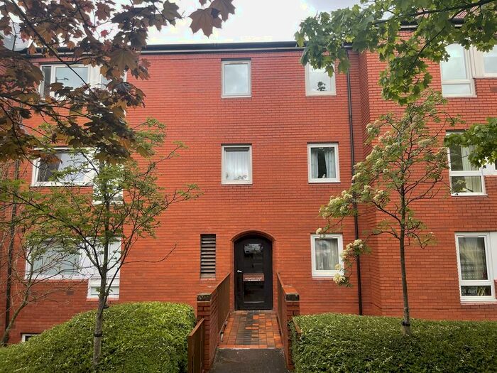 2 Bedroom Apartment To Rent In Buccleuch Street, Flat, G3
