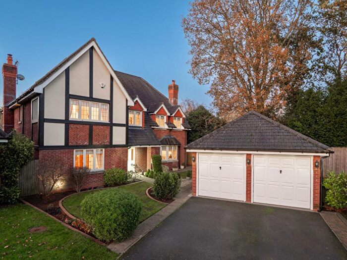 5 Bedroom Detached House For Sale In Hinchwick Court, Dorridge, B93