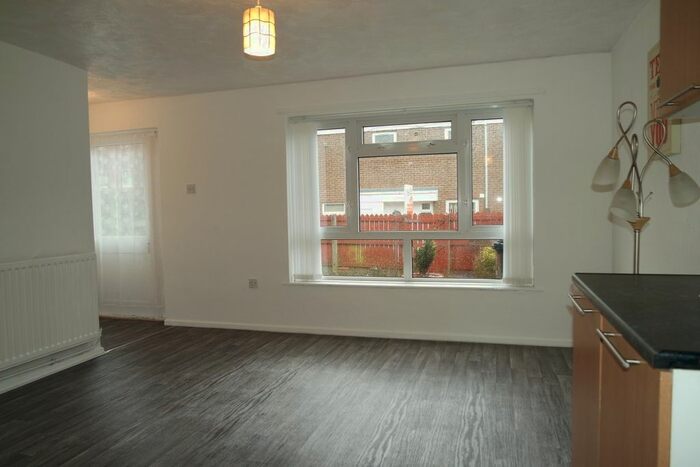 4 Bedroom Terraced House To Rent In Eskbank, Skelmersdale, WN8