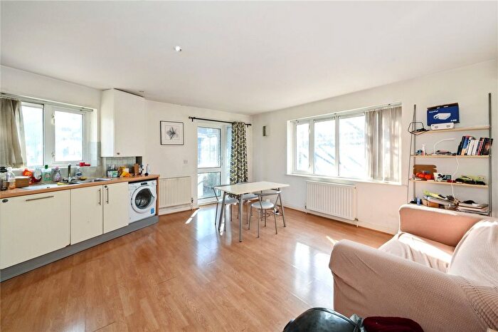 1 Bedroom Flat To Rent In Aspect House, Manchester Road, Canary Wharf, London, E14