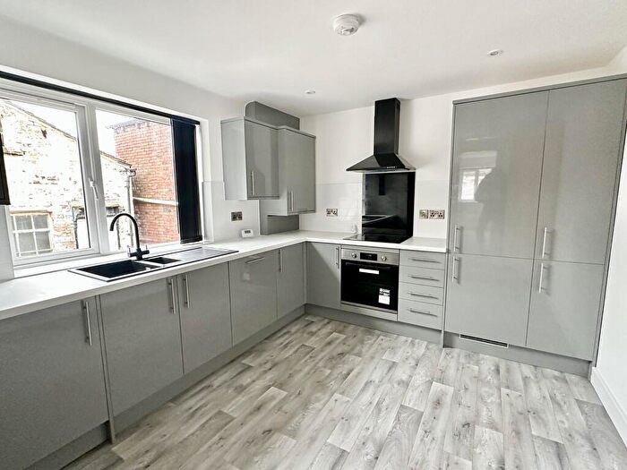 2 Bedroom Apartment To Rent In Cheapside, Cleckheaton, BD19