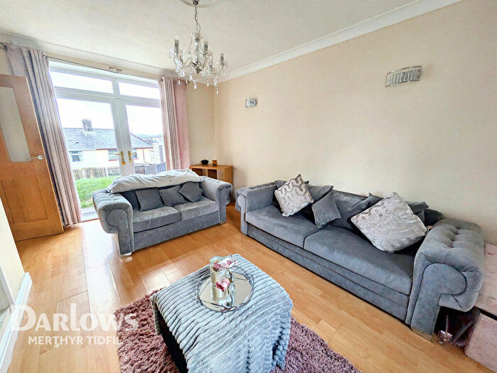 3 Bedroom Semi-Detached House For Sale In Maen Gilfach, Treharris, CF46