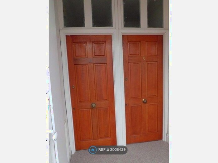 1 Bedroom Flat To Rent In Chase Road, Southgate, London, N14