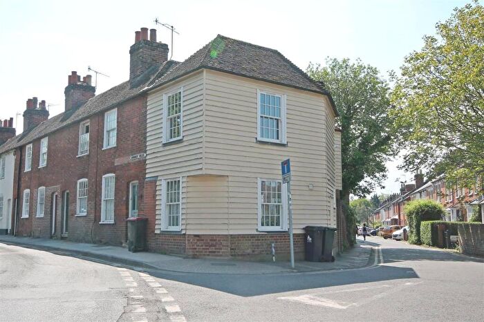1 Bedroom End Of Terrace House To Rent In Lansdown Road, Canterbury, CT1
