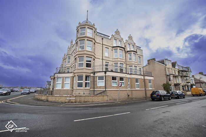 2 Bedroom Apartment For Sale In Marine Road East, Morecambe, LA4