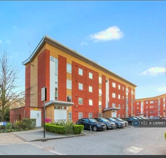 2 Bedroom Flat To Rent In London, London, E6