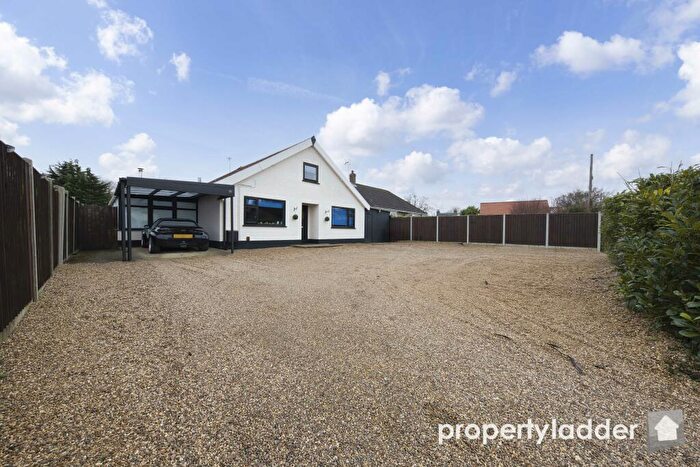 5 Bedroom Detached House For Sale In Crostwick Lane, Spixworth, Norfolk, NR10