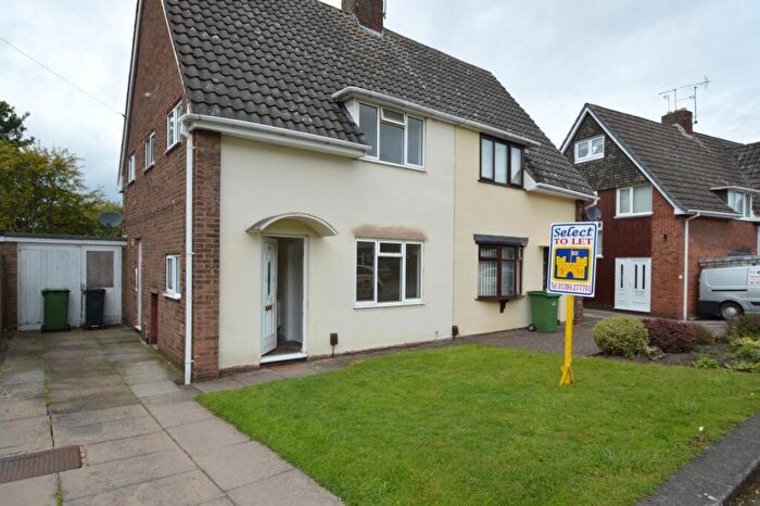 2 Bedroom Semi Detached House To Rent In Minehead Road, Dudley, DY1