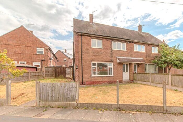 3 Bedroom Semi-Detached House For Sale In Middlefield Road, Stoke-On-Trent, ST2