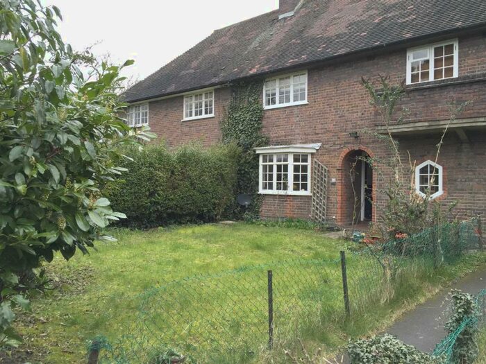 1 Bedroom Flat To Rent In Neale Close, Hampstead Garden Suberb, N2