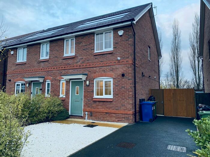 3 Bedroom Semi-Detached House To Rent In Brigadier Road, Stockport, SK5