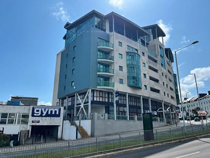 1 Bedroom Flat For Sale In Flat, The Crescent, Plymouth, Devon, PL1