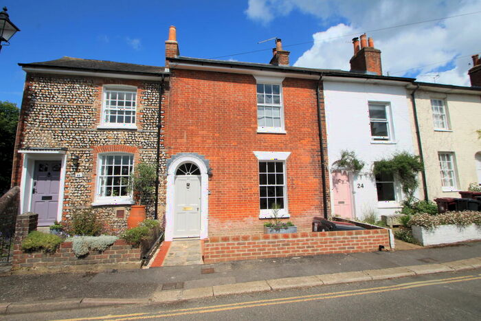 3 Bedroom House To Rent In Central Chichester, PO19