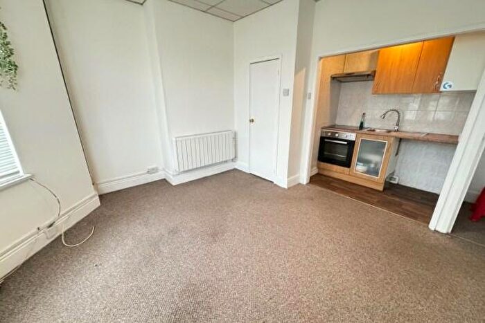 1 Bedroom Flat To Rent In Newport Road Cardiff, CF24