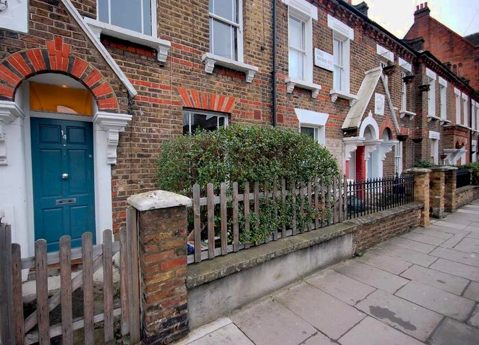 2 Bedroom Cottage To Rent In First Avenue, London, W10