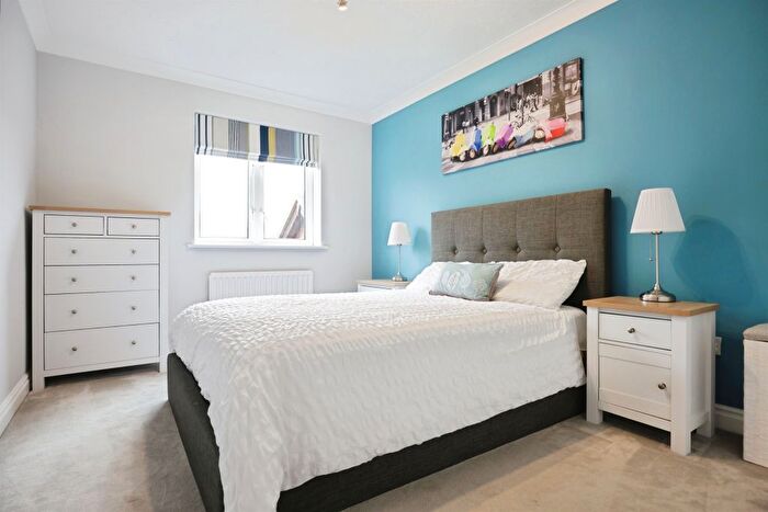 4 Bedroom Detached House For Sale In Napton Rise, Southam, CV47