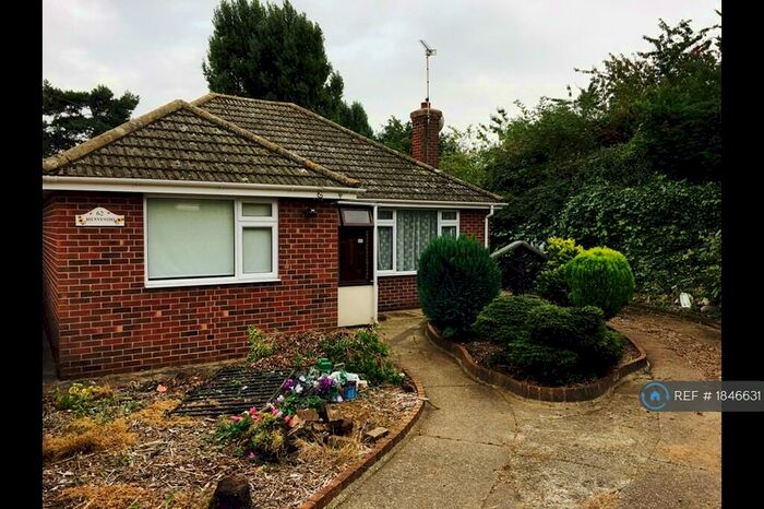 3 Bedroom Bungalow To Rent In Lime Avenue, Harwich, CO12