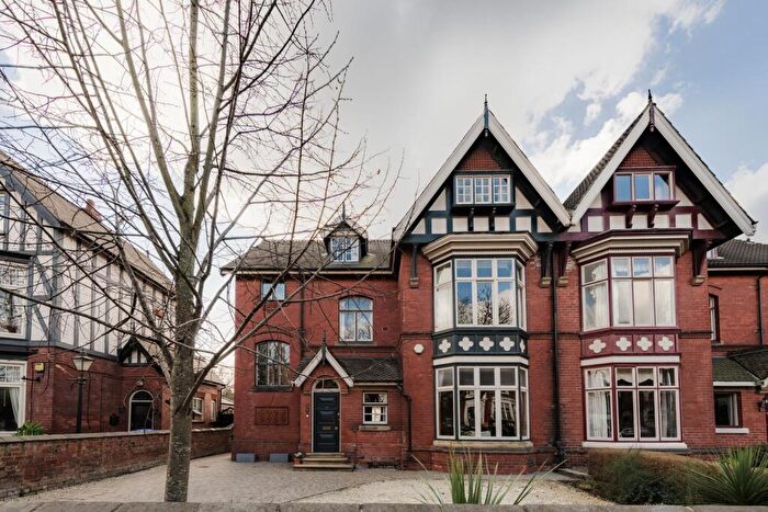 7 Bedroom Semi-Detached House For Sale In Doncaster, South Yorkshire, DN2