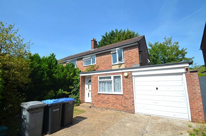 5 Bedroom Semi-Detached House To Rent In Nobles Way, Egham, TW20