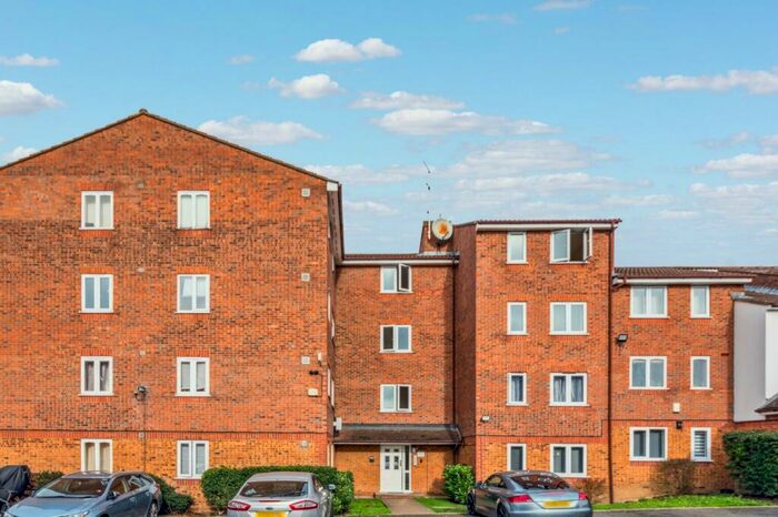 Apartment To Rent In John Williams Close, London, SE14