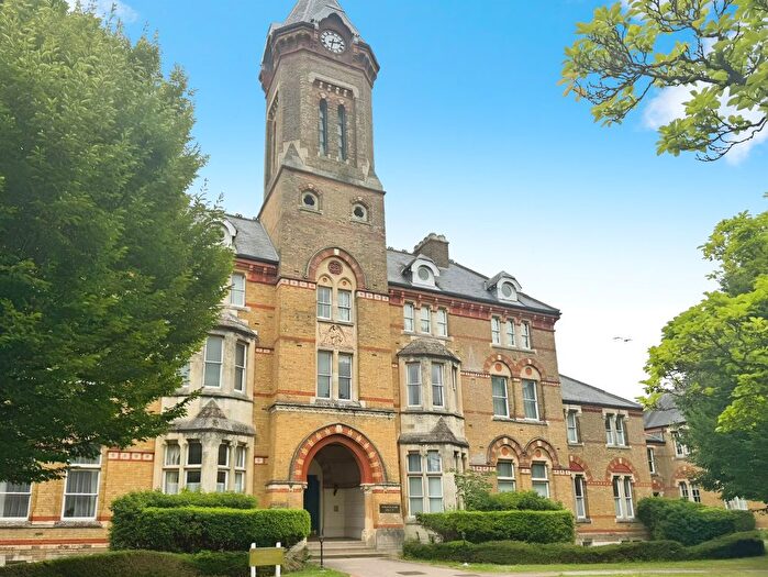 2 Bedroom Flat For Sale In Keele Close, Watford, WD24