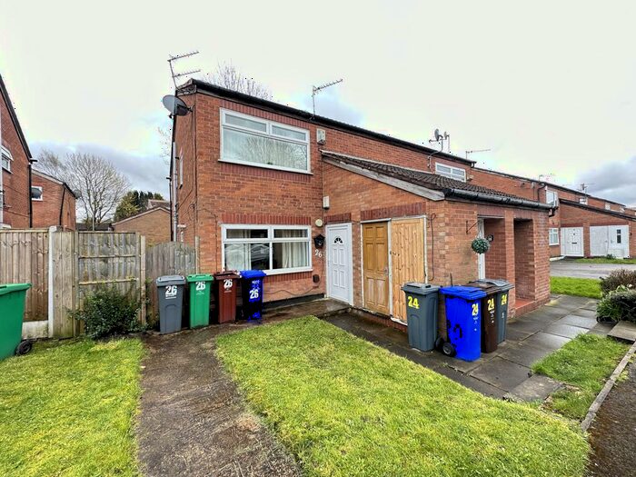 2 Bedroom Maisonette To Rent In Totland Close, Manchester, M12