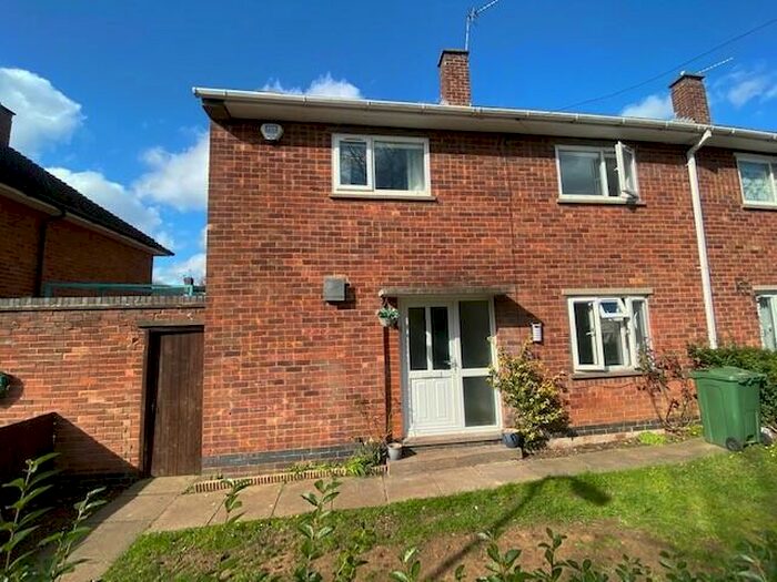 3 Bedroom Semi-Detached House To Rent In Hermitage Road, Loughborough, LE11