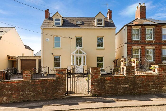 4 Bedroom Detached House For Sale In Springfield Road, Uplands, Stroud, GL5