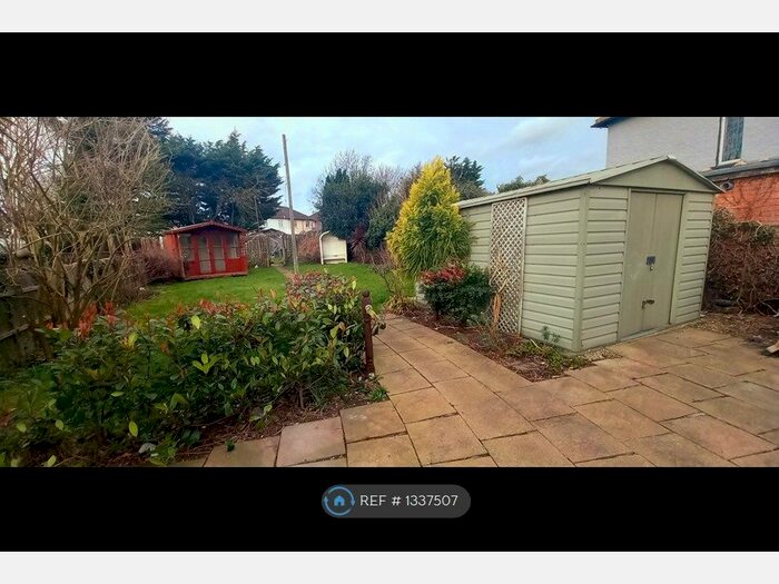 3 Bedroom Semi-Detached House To Rent In Grays, Grays, RM17