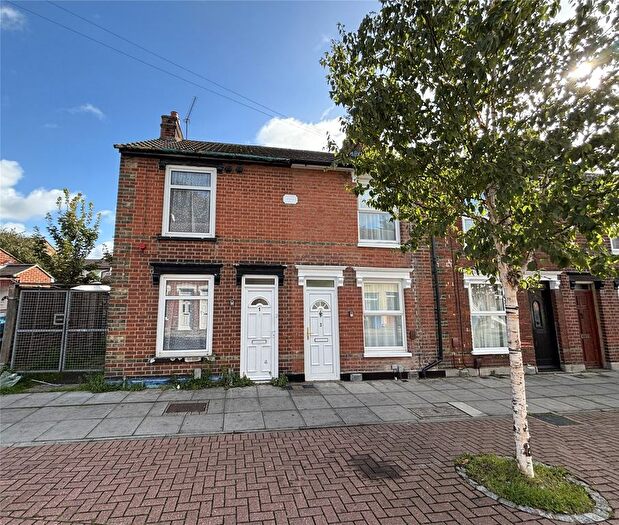 3 Bedroom End Of Terrace House For Sale In Sirdar Road, Ipswich, Suffolk, IP1