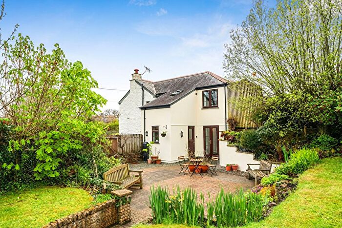 4 Bedroom Semi Detached House For Sale In Dutson, Launceston, PL15