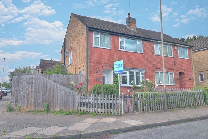 3 Bedroom Semi Detached House For Sale In St. Helens Drive, Leicester, LE4