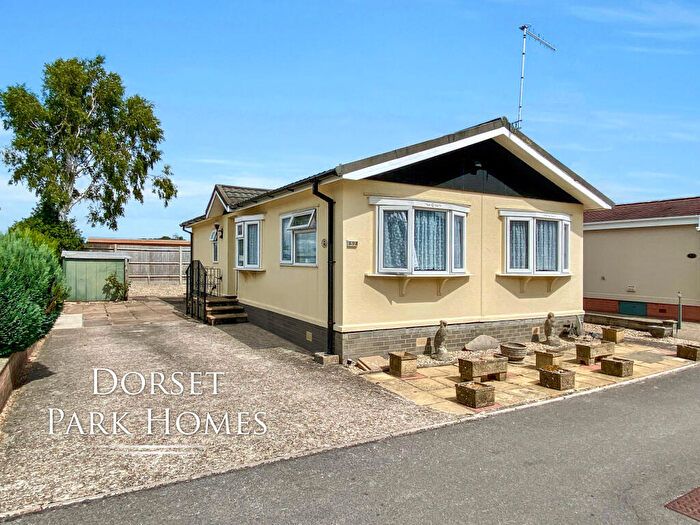 2 Bedroom Park Home For Sale In Oaklands Park, Crossways, Dorchester, Dorset, DT2