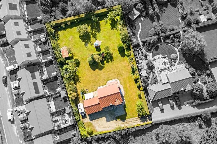 4 Bedroom Detached House For Sale In Thirsk Road, Easingwold, York, YO61