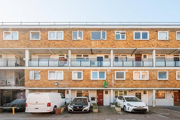 4 Bedroom Flat For Sale In Cleveland Way, Stepney, London, E1