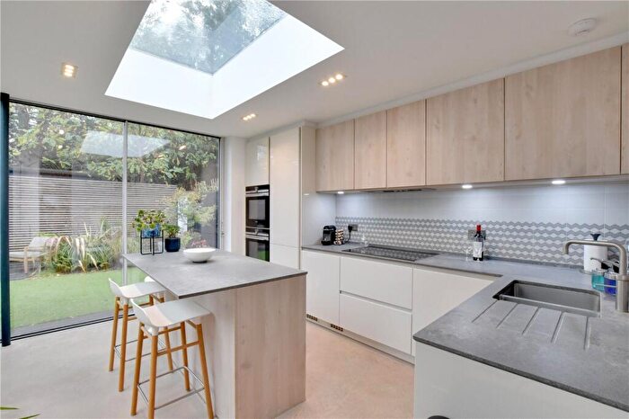 3 Bedroom Terraced House For Sale In Brooklands Park, Blackheath, London, SE3