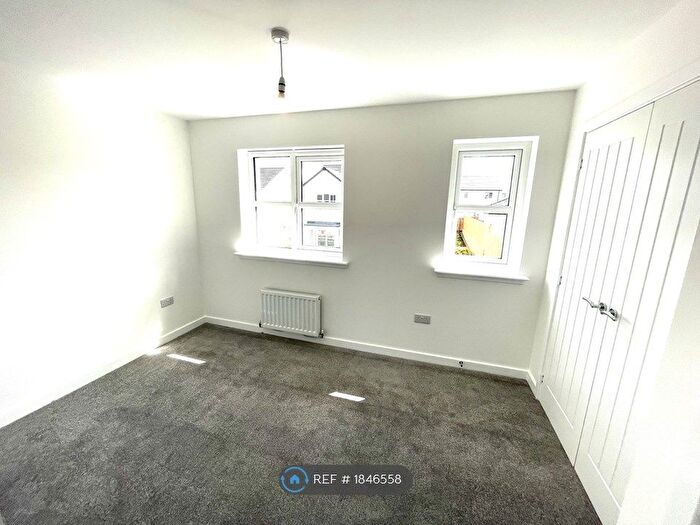 3 Bedroom Terraced House To Rent In Littledale Place, Jackton, Glasgow, G75