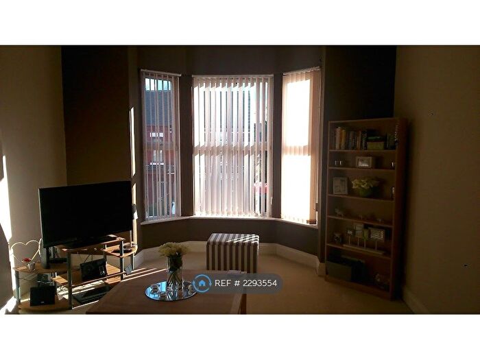 1 Bedroom Flat To Rent In Lyme Grove, Stockport, SK2