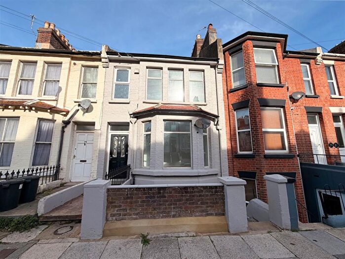 4 Bedroom Terraced House To Rent In Emmanuel Road, Hastings, TN34