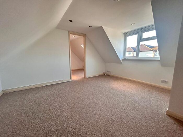 1 Bedroom Apartment To Rent In Chapel Street, Thatcham, RG18