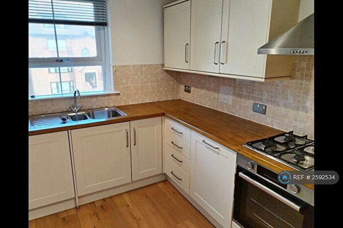 1 Bedroom Flat To Rent In The Paddock, Dover, CT16