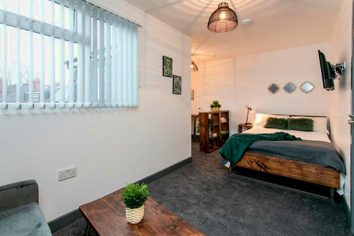 Studio To Rent In Paynes Lane, Hillfields, Coventry, CV1