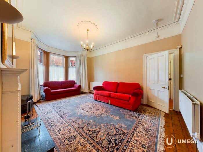 2 Bedroom Flat To Rent In MacDowall Road, Newington, Edinburgh, EH9