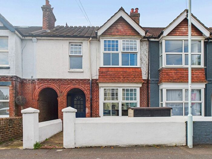 3 Bedroom Terraced House For Sale In Pavilion Road, Worthing, BN14