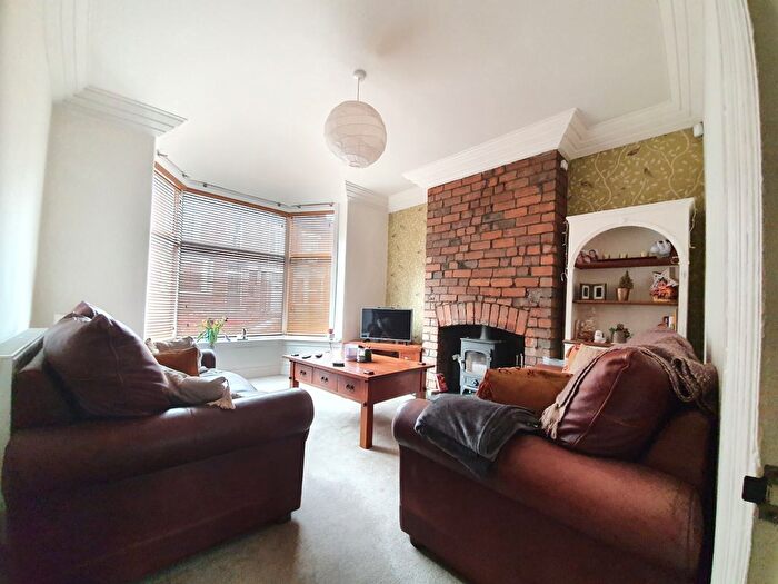 3 Bedroom Terraced House To Rent In Peveril Road, Sheffield, S11
