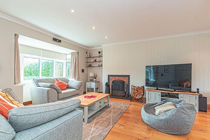 4 Bedroom Detached House For Sale In The Nurseries, Eaton Bray, LU6