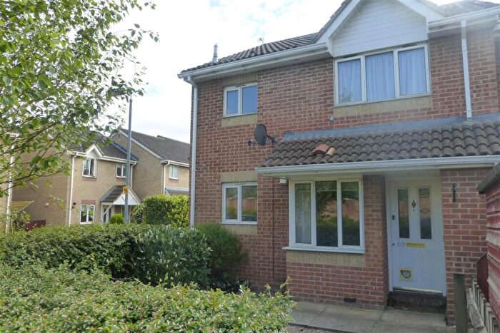 1 Bedroom House To Rent In Barnum Court, Swindon, SN2