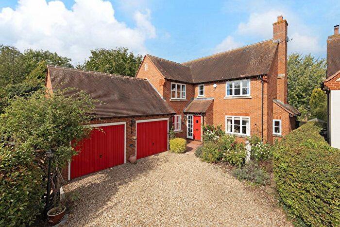 3 Bedroom Detached House For Sale In Hedges Close, Ladbroke, CV47