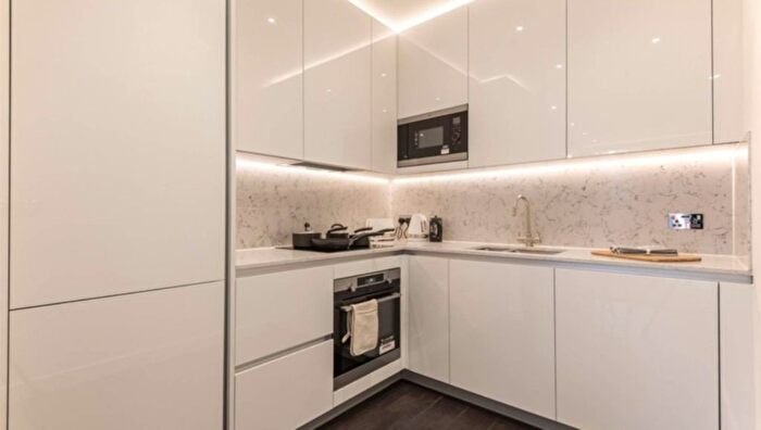 1 Bedroom Flat To Rent In Charles Clowes Walk, London, SW11