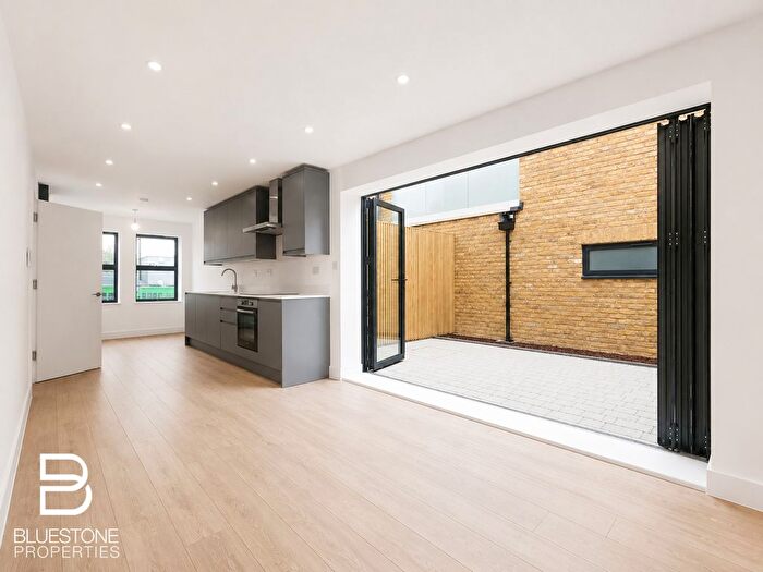 4 Bedroom Semi Detached House To Rent In Bovill Road, Honor Oak, SE23
